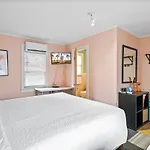 Retro Retreat- Updated 1950S Motel In St Augustine