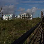 Enchanting Beachfront House With Luxury Pool & Hot Tub And Direct Oceanfront