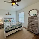 Sunshine Lane L Heated Pool L Walk To Beach