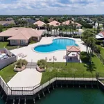 Casa Bella At Sea Place