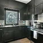 Pacific Cove 9 - Unique Pet-Friendly Bungalow