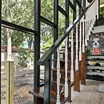 Pacific Cove 9 - Unique Pet-Friendly Bungalow
