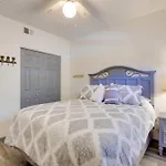 St Augustine Condo With Screened Porch, Pool Access!