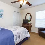Coco\'S Beach Cottage