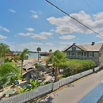 Bella Bay Inn
