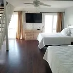 Pet Friendly Beachside Condo
