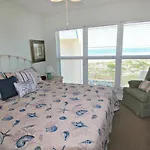 Tradewinds 53