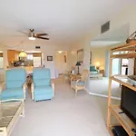 Ocean Village Club O36