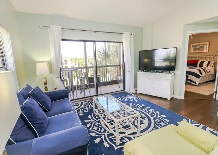 Ocean Village Club F36