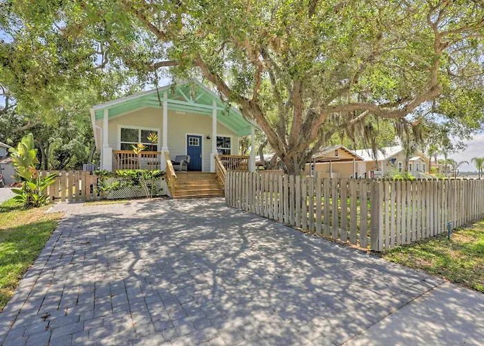 St Augustine Beach Cottage Walk To Water!