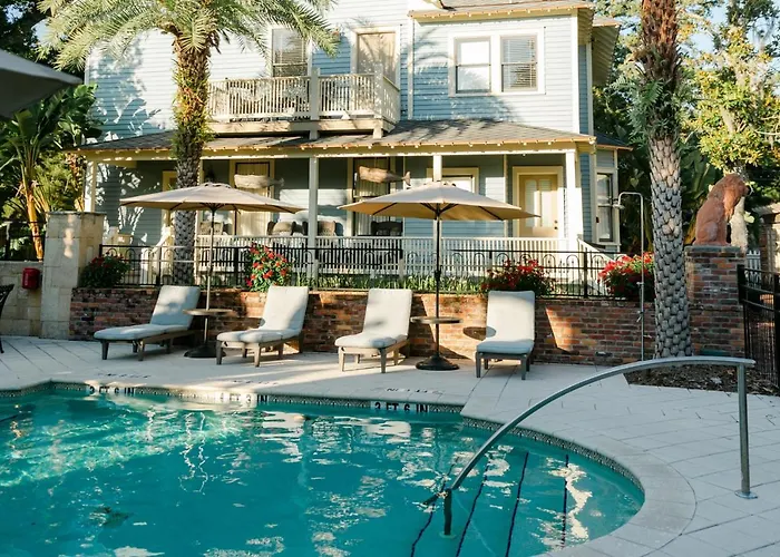The Collector Inn (Adults Only)