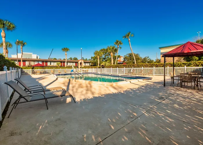 Red Roof Inn Plus+ St. Augustine