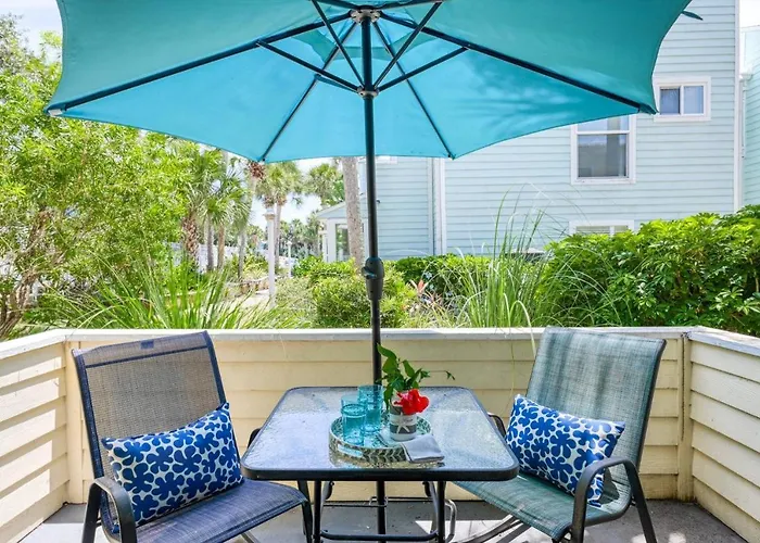 Island Palms Retreat