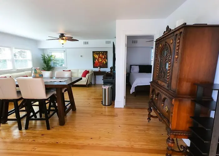 Villa Romantica, Free Bike Dog Friendly 2 Bedbath
