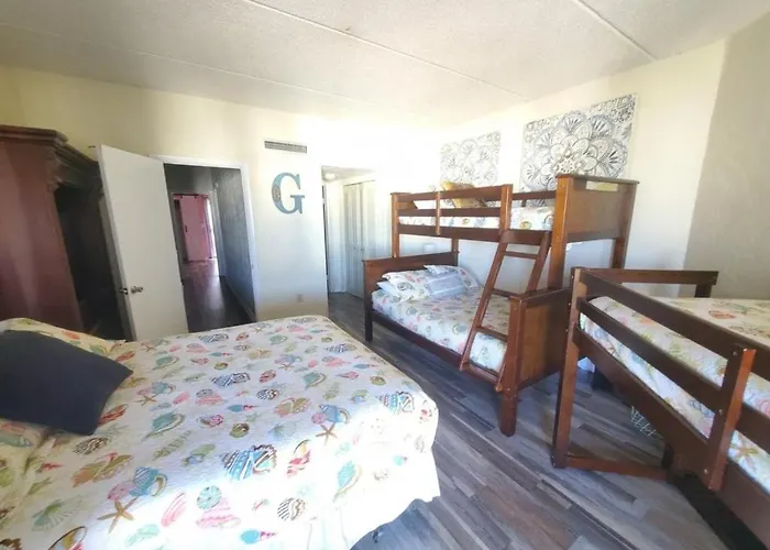 Island House F229 Condo