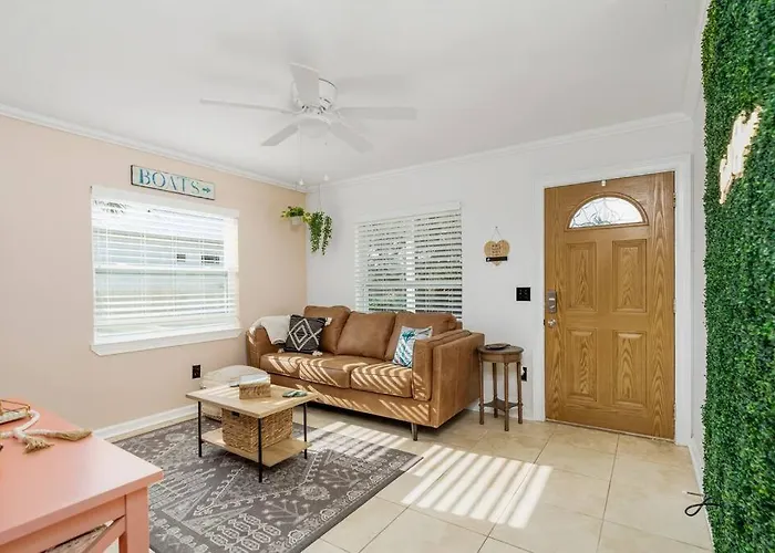 Crescent Beach Bungalow B
