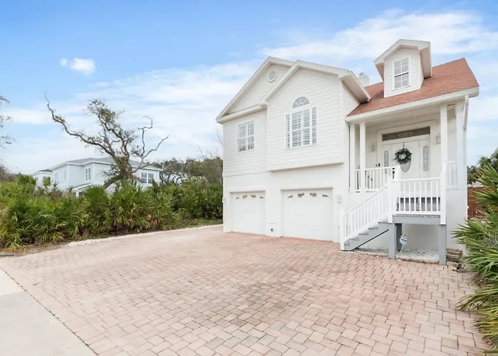 4Br House, 2 Blocks From The Beach