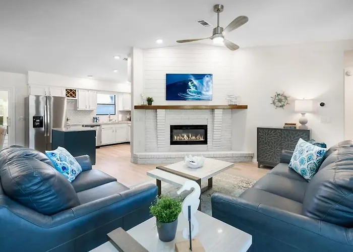 The St Augusdream Renovated Beach House Sleeps 8 Walk To Beach
