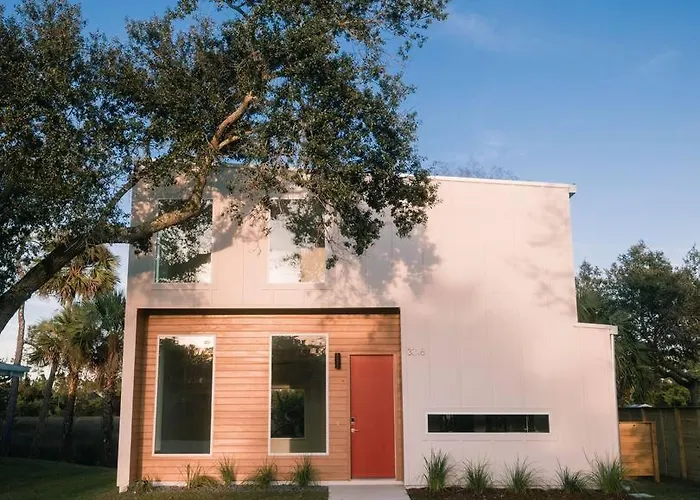 Marsh View - Modern Getaway - Mins From Downtown