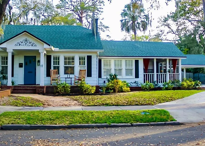 The Moody Manor -Luxurious Home Recently Renovated Close To Beach And Downtown