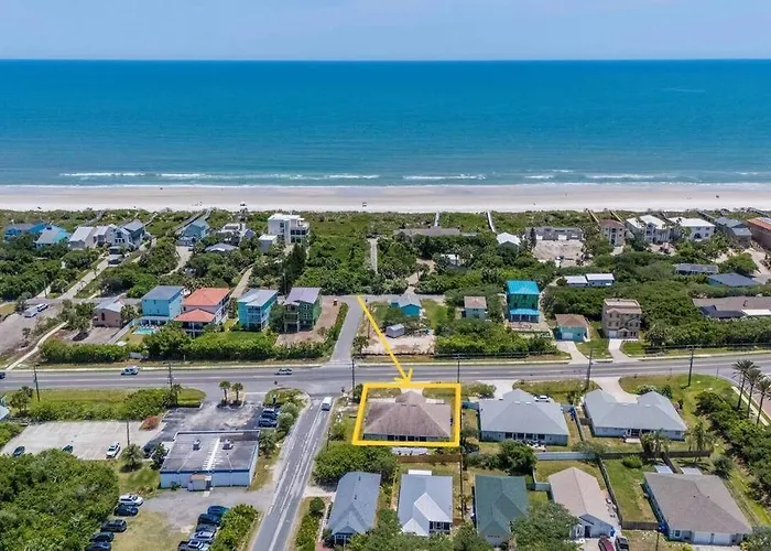 Stunning Beachfront Duplex!