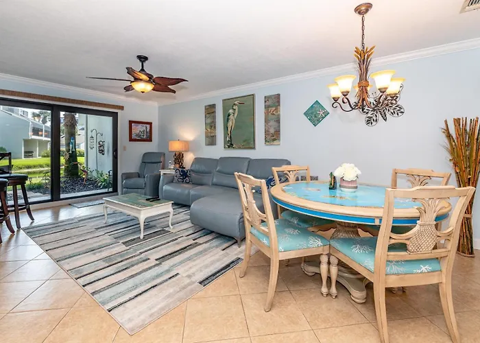 Sea Winds 56 Beachside Retreat
