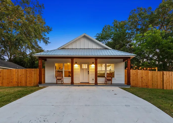 Quaint Cottage & Family Friendly Retreat