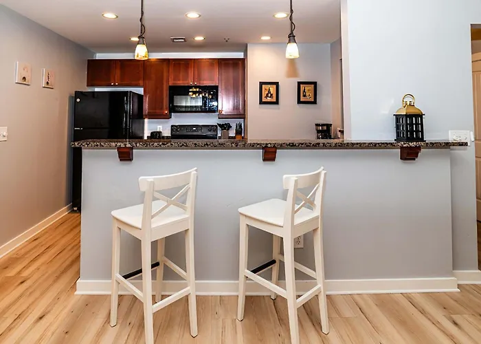 4108-1P Relax In This 1 Bedroom Peaceful Haven