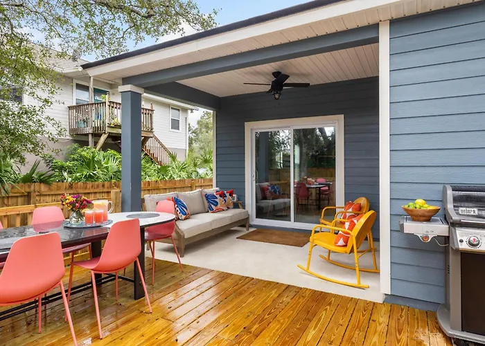 Blue Hour Playfully Designed Beach Home W Hot Tub Fire Pit Game Room
