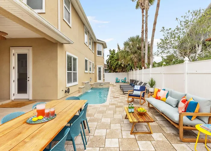 Vilano Villa Near Beach W Saltwater Pool Spa Game Room Built-In Grill