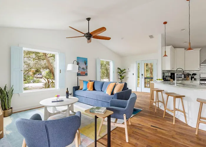 Haven Grove Beach Bungalow W Hot Tub Game Room Blocks From The Water