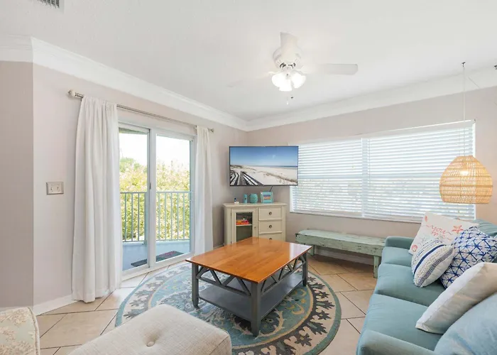 Stylish Beach Condo In St Augustine