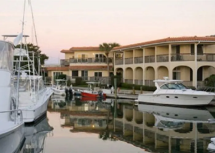 The Inn At Camachee Harbor