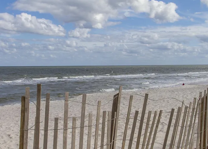 Coco\'S Beach Cottage