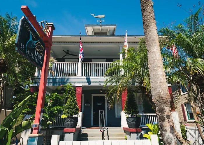 Hemingway House Bed And Breakfast (Adults Only)
