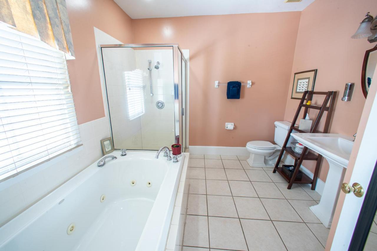 Carriage Way Centennial House - Adult Only- Bed & Breakfast St. Augustine