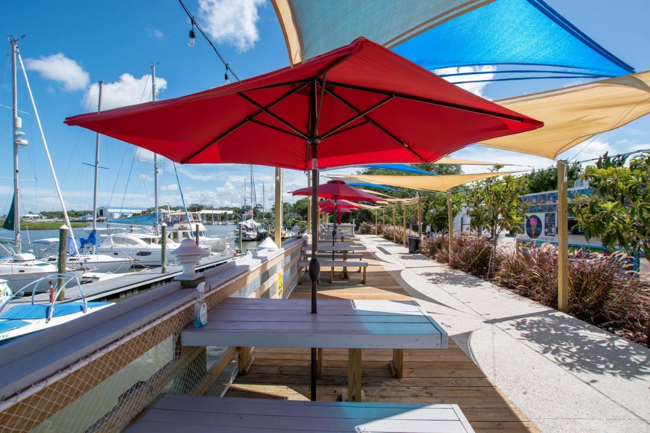 Infinity Yacht In Downtown St Augustine Botel
