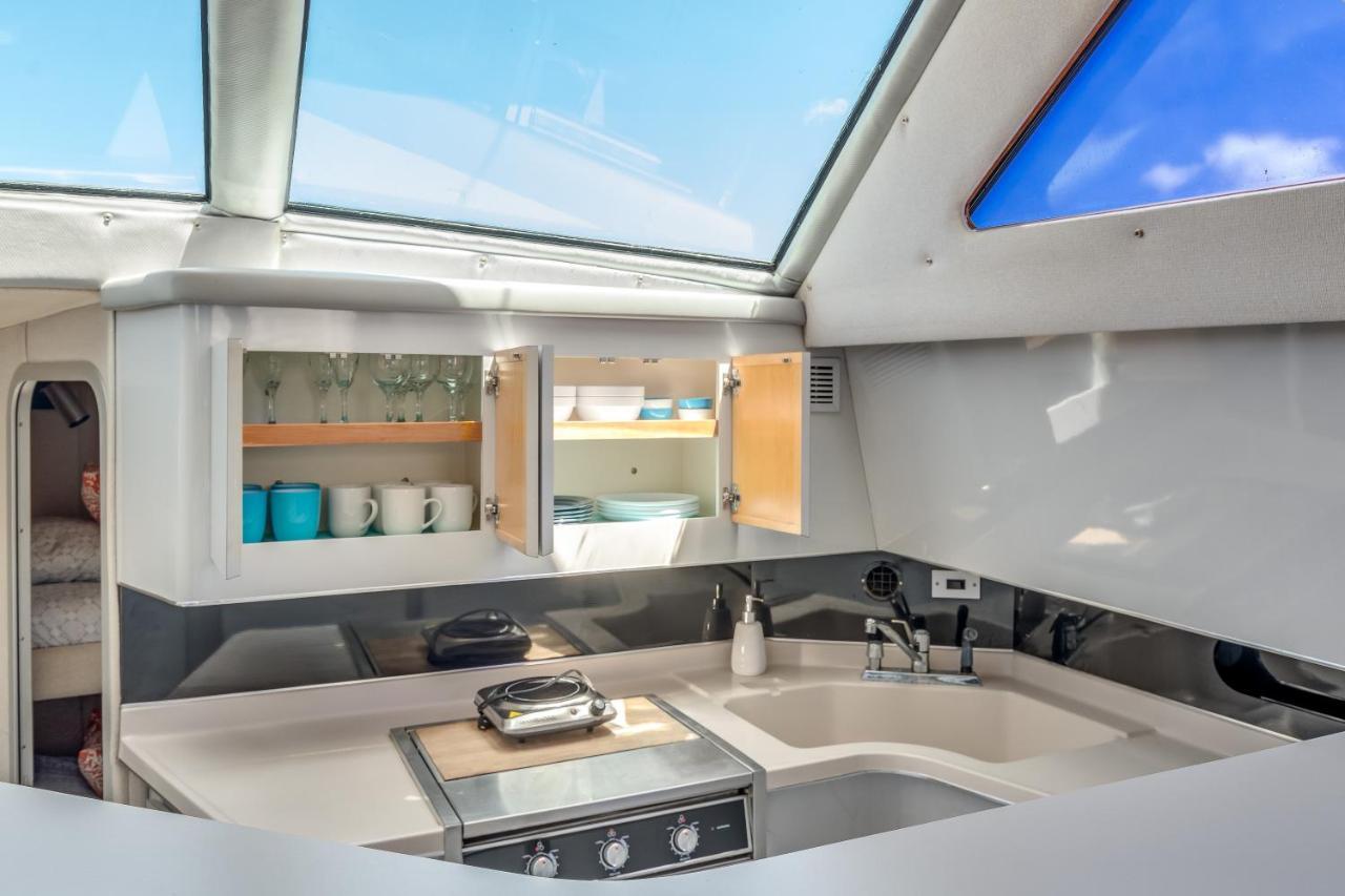 Infinity Yacht In Downtown St Augustine Botel Saint Augustine