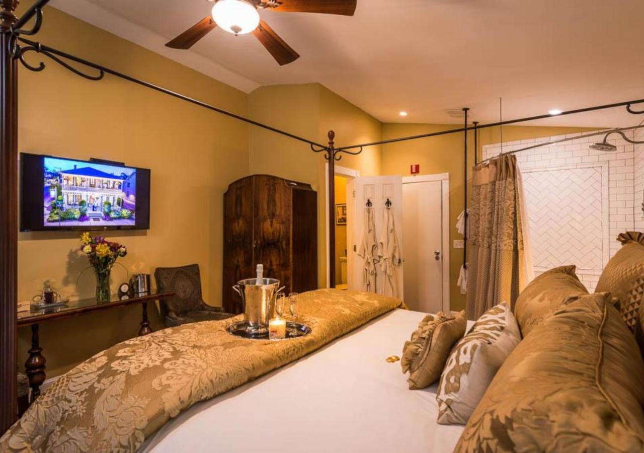 Carriage Way Adults Only - 21 Years Old And Up Bed & Breakfast 3*
