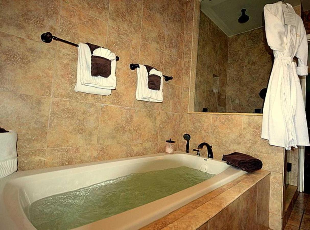 The Kenwood Oldest Bed And Breakfast, St Augustine Historic District Bed & Breakfast