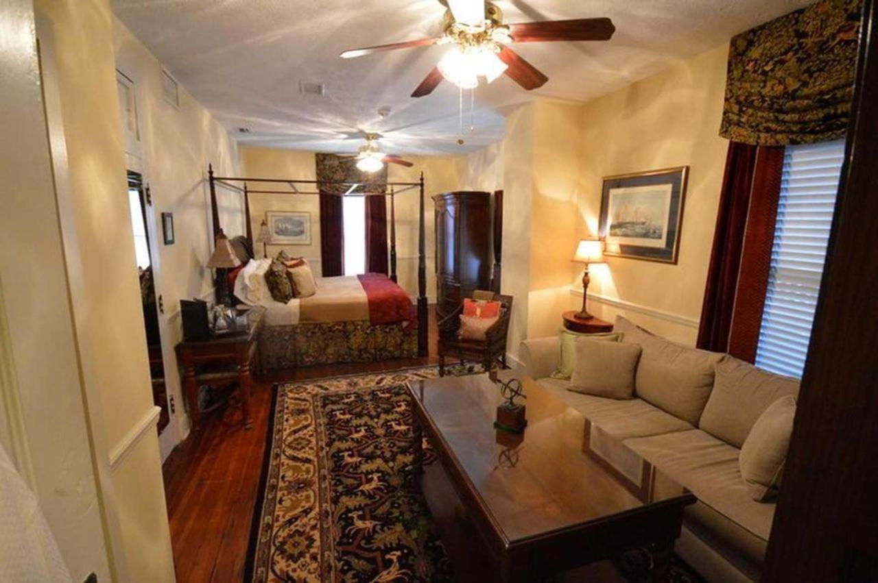 The Kenwood Oldest Bed And Breakfast, St Augustine Historic District Bed & Breakfast