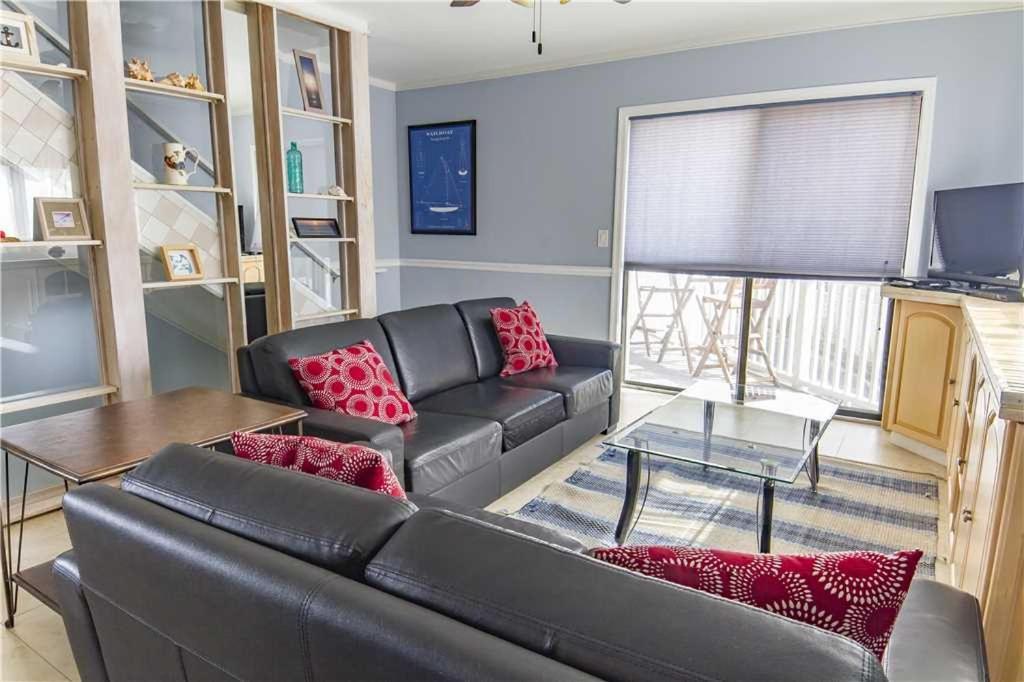 Ocean Harbor 3, 3 Bedrooms, Sleeps 6, Vilano Beach, Pool, Ocean View St. Augustine