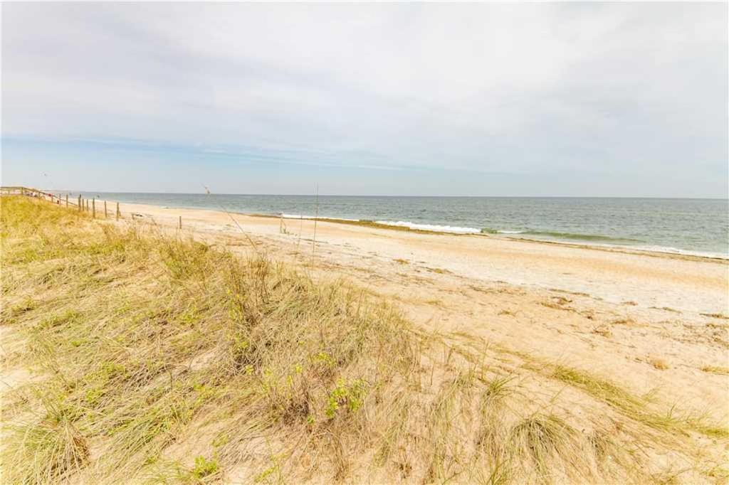 Ocean Harbor 3, 3 Bedrooms, Sleeps 6, Vilano Beach, Pool, Ocean View Apartment