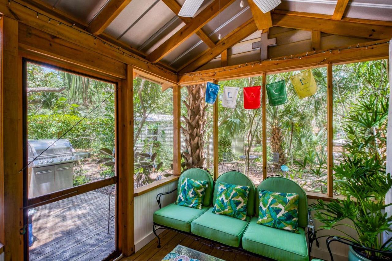 Tin Shed Revival Cabin Casa de férias Saint Augustine
