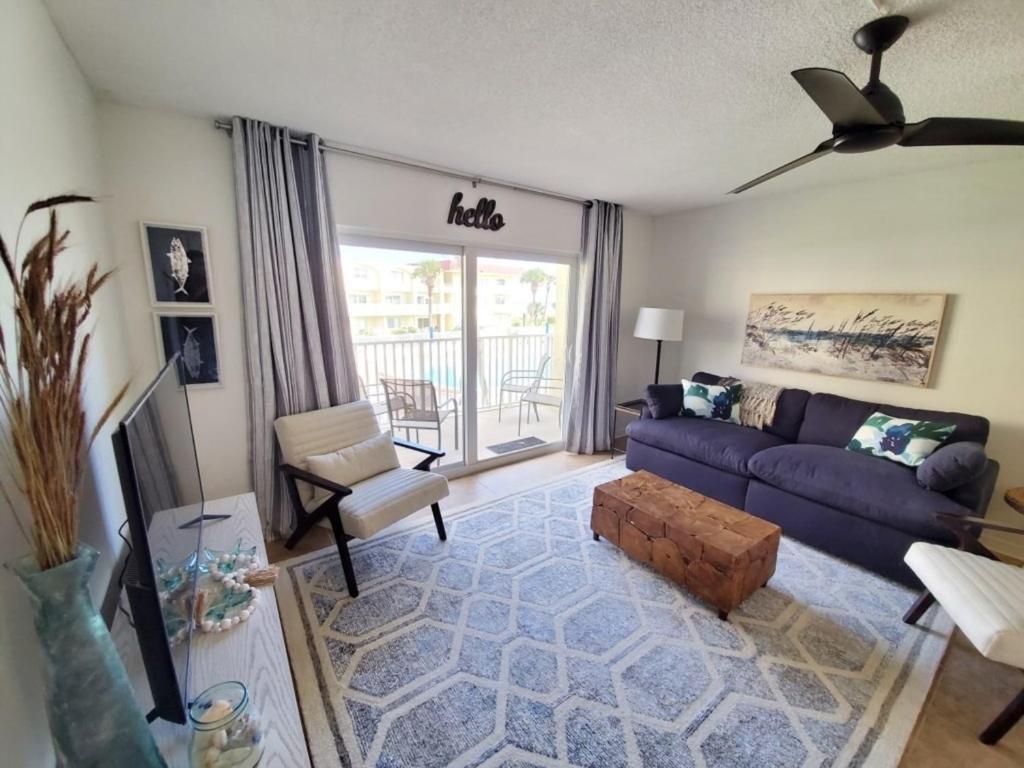 Apartment Spanish Trace 240 *
