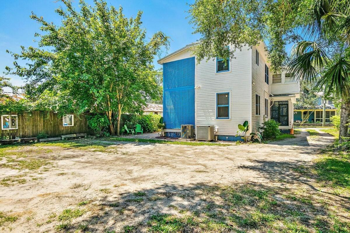 Charming Downtown Carriage Apartment St. Augustine