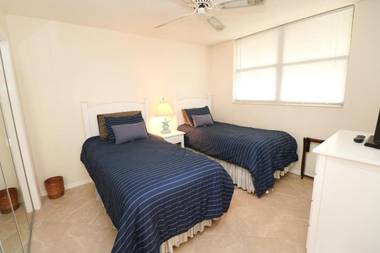 Dollar 2-107 Holiday home *