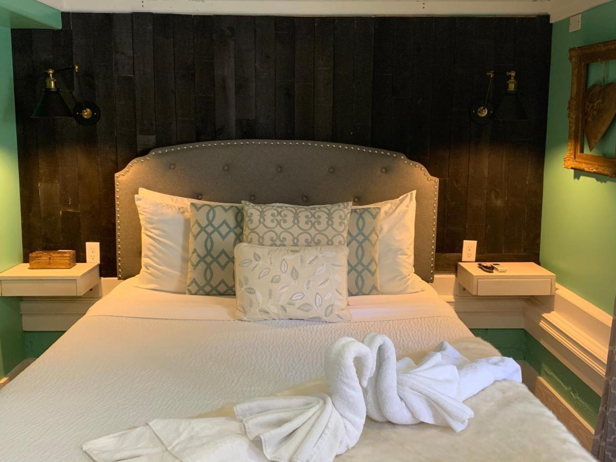 Peace & Plenty Downtown St Augustine-adults Only Bed & Breakfast