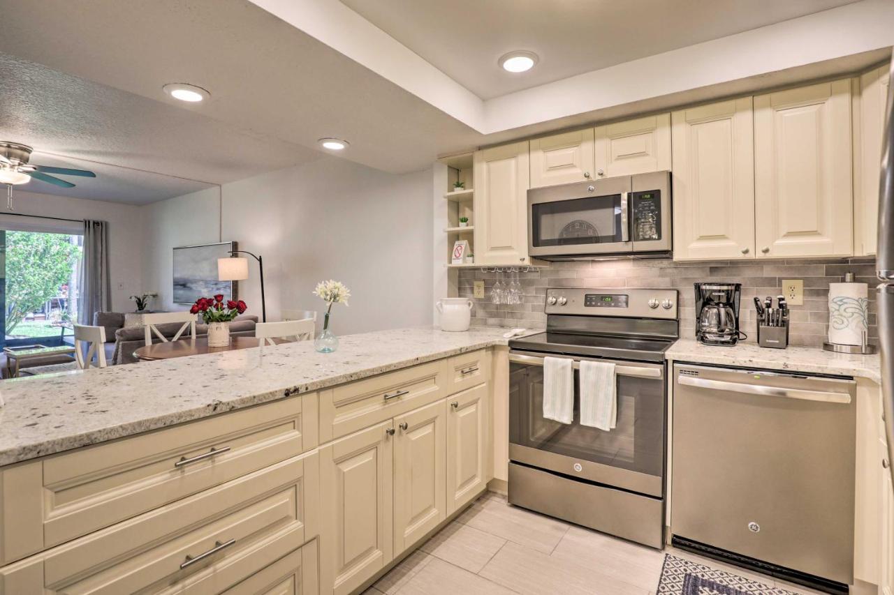 Apartment St Augustine Getaway With Porch 1 Block To Beach!