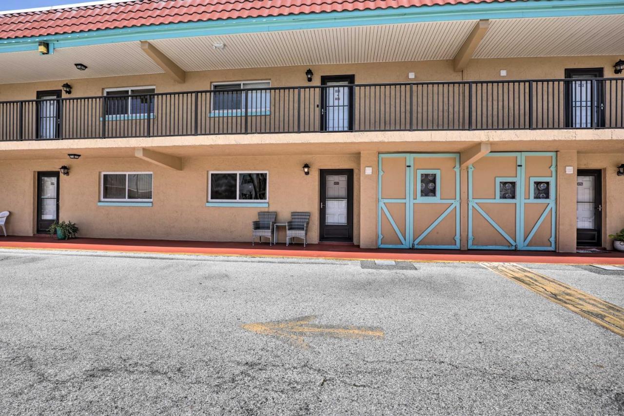 Apartment St Augustine Getaway With Porch 1 Block To Beach! St. Augustine